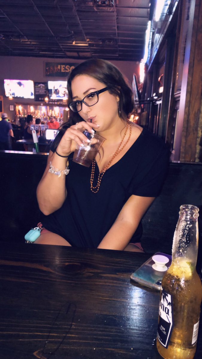 alliisonholcomb's tweet photo. happy {24th} birthday to my bestie pal 
ilysm and can not imagine living this life without you ❤️ 
hope you have the best day ever, because if anyone deserves it..it’s you. https://t.co/NzfVFzmV9p