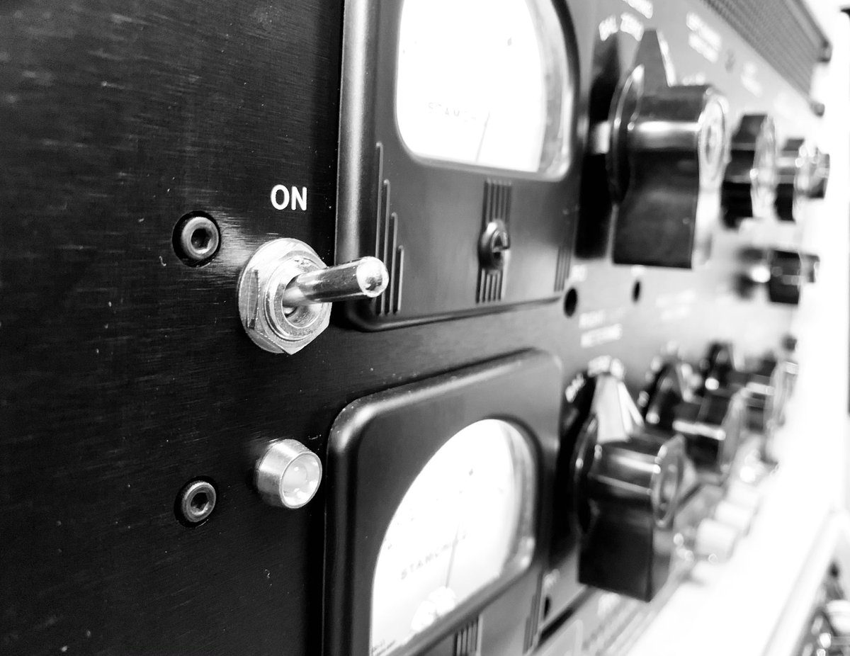 ADmasteringUK's tweet photo. StamChild SA-670 Fairchild 670 clone, a work of art both inside and outside @stamaudio #vumeter #stamaudio #stamchild #sa-670 #fairchild #fairchild670 #stereo  #compressor #mastering #admastering  #valves #tubes #transformers #admasteringuk #london #uk @ADmasteringUK https://t.co/SfByEN4MMU