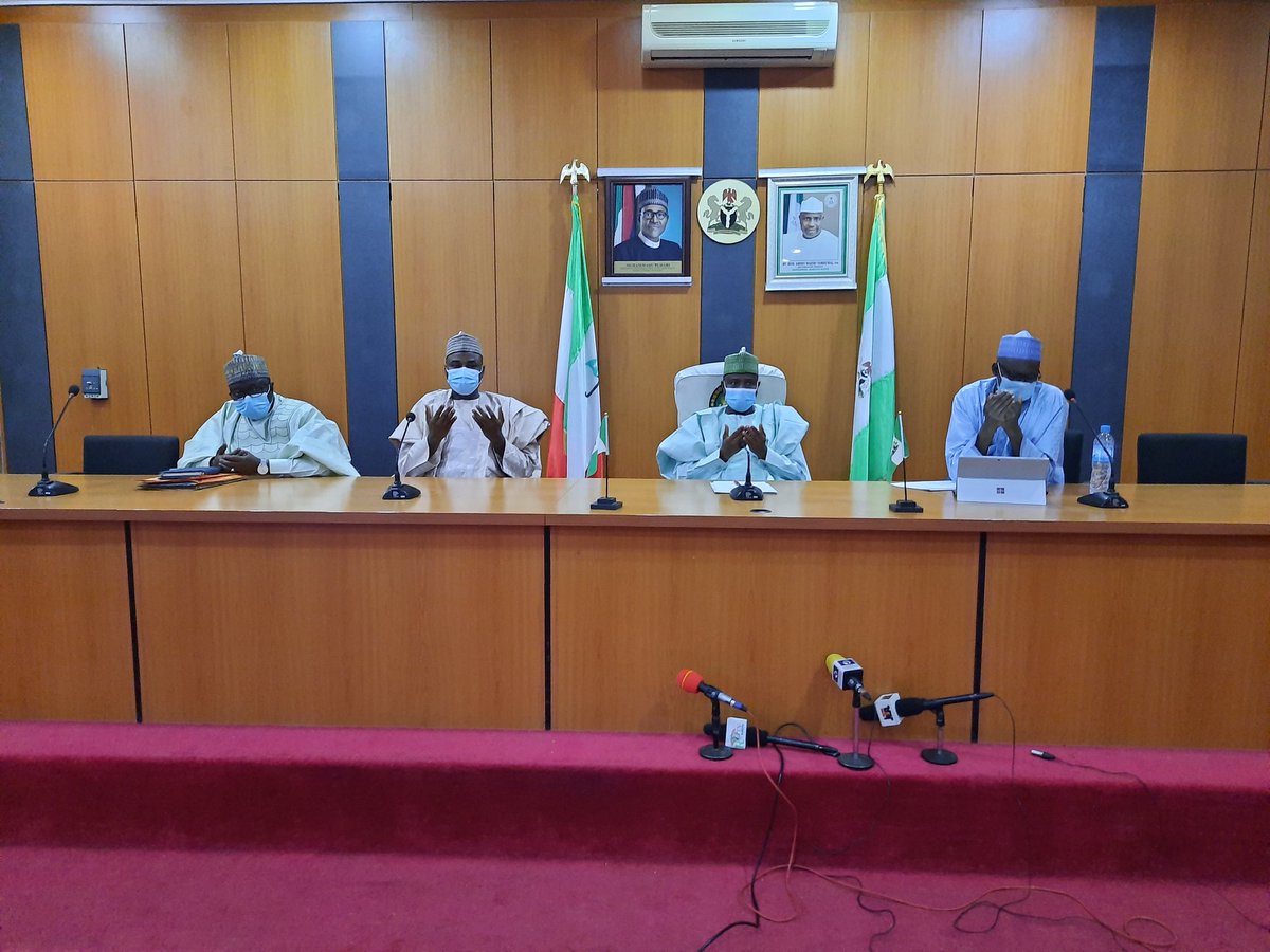LemaNafiu's tweet image. UDUS Management Submits Report on Land Matters to Governor Tambuwal 

Gov. @AWTambuwal has today received a Report on Land Matters from the Management of Usmanu Danfodio University Sokoto led by the VC, Professor Lawal Sulaiman Bilbis held in the Council Chamber, @SokotoGovtHouse
