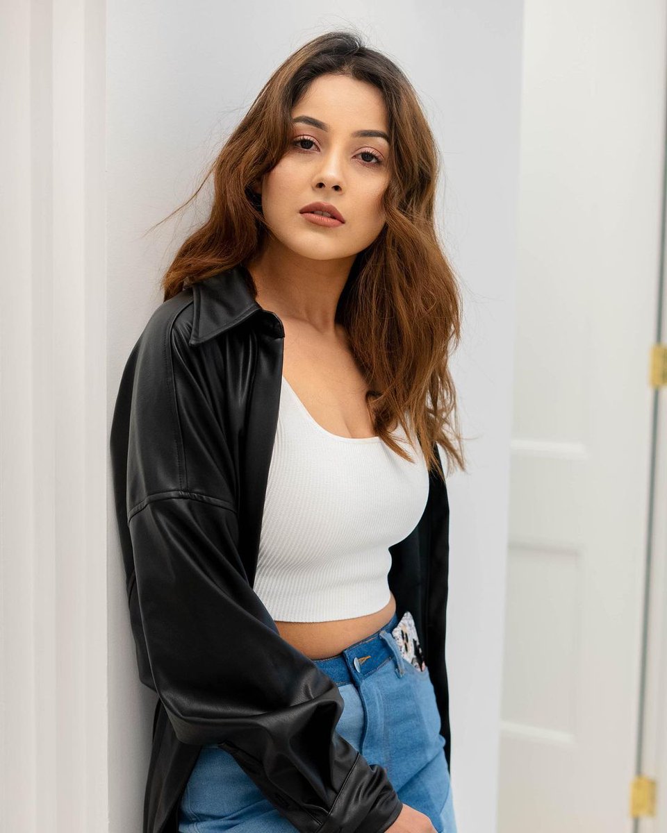 That's Exotic 🔥
One Word For Beautiful Shehnaaz Gill ?
.
.
#ShehnaazGill #Shehnaazians #shehnaazgallery #shehnaazgillarticles #ShehnaazKaurGill #Sidnaaz #SidNaazians #SidNaazLovers <a href="/ishehnaaz_gill/">Shehnaaz Gill</a>