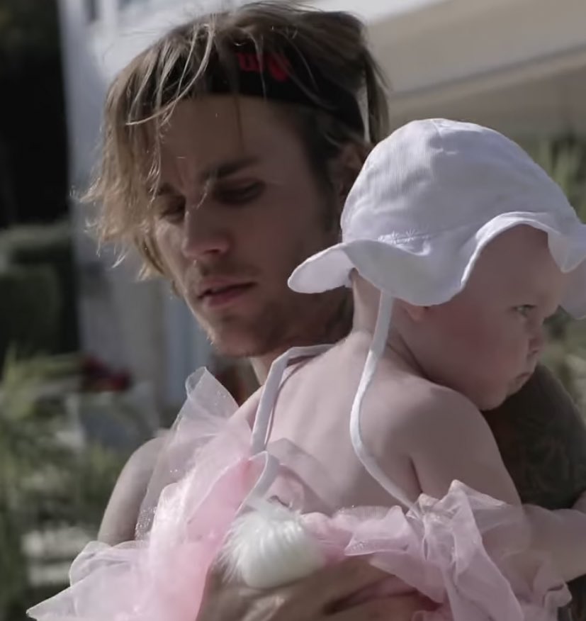 intvntion's tweet photo. he will be such a good dad 🥺💓 https://t.co/zUUnxlI5EC