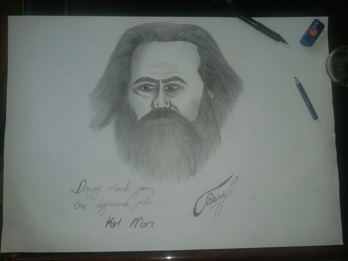 CHDYLDZx's tweet photo. Zaman ilerledikçe zincir türleri de arttı . Kırmak.  imkansız bir hal almış.. Her köşe zincirli her duygu zincirli.. https://t.co/V7hbonVbA1