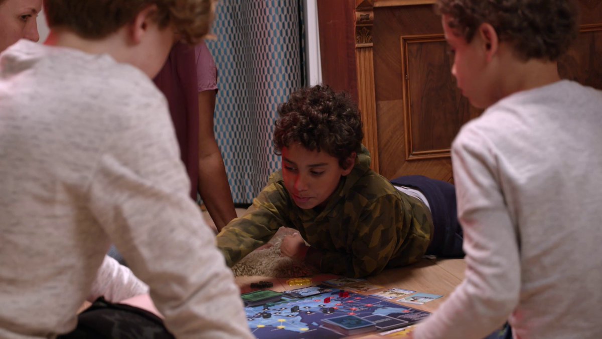 😊 It's time to be the hero the world needs. Team up with friends and family and fight back in the board game Pandemic!

#pandemicgame #Unboxnowuk #boardgames #familytime #familylife