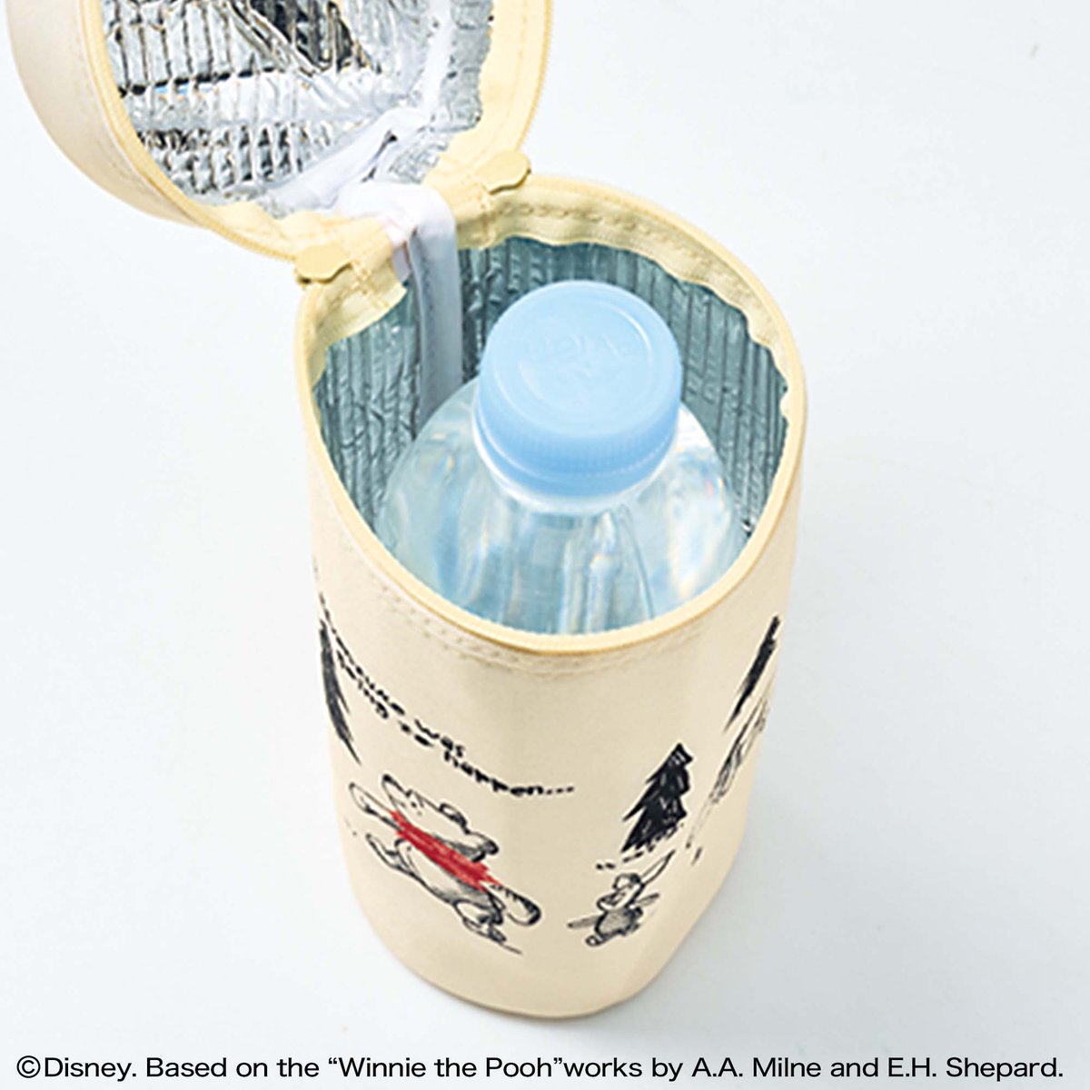 宝島社 公式 さきどり付録情報 Steady 5月号 本日発売 くまのプーさんデザイン 保冷バッグ 保冷 ペットボトルホルダー2点セット 保冷バッグはランチや軽食用にぴったり 保冷ペットボトルホルダーは500mlのペットボトルがすっぽり入ります