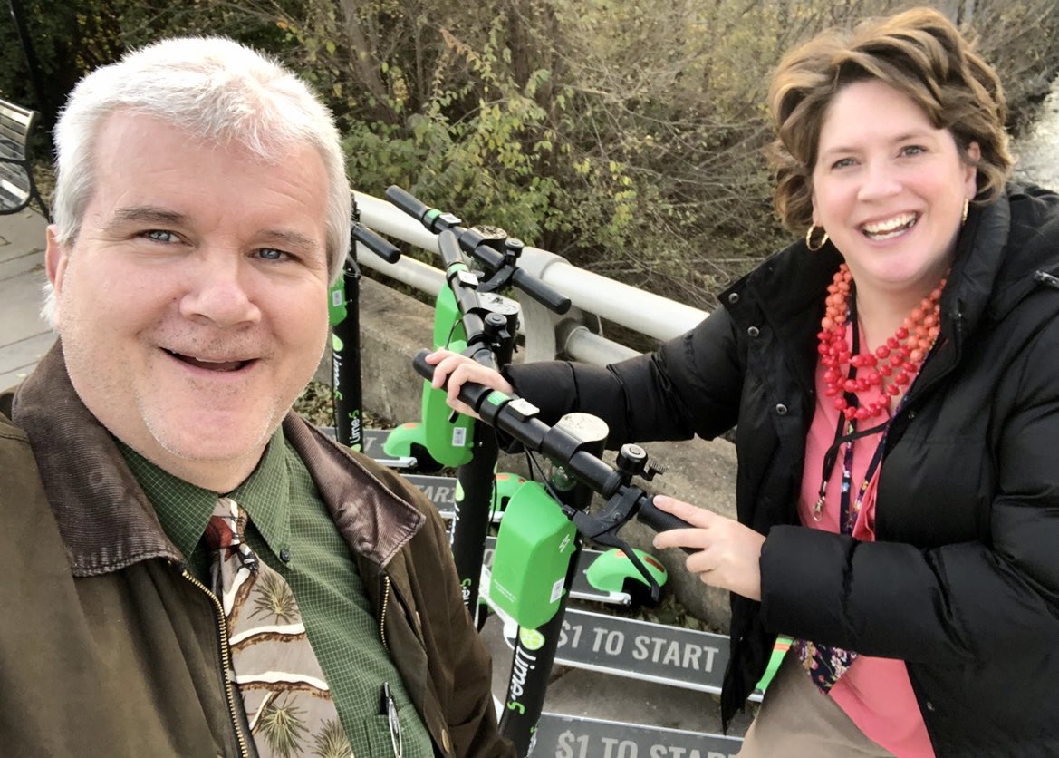 SnazzyTieGuy's tweet photo. Happy #AssistantPrincipalsWeek to a wonderful colleague, professional and friend — @tonya_wparker is a true blessing to me and to the @CRESCubs Community! Thanks, Tonya, for all the love &amp; support you give to our students, families, teachers &amp; staff!!  You Rock!! https://t.co/AQrM9vgNvg