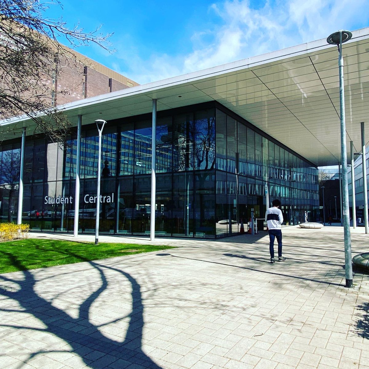 markclasper's tweet photo. @NorthumbriaUni #studentcentral looking good in the afternoon sun (between snow showers!) @Ryder1953 #everythingarchitecture https://t.co/1AGpwi2oWY
