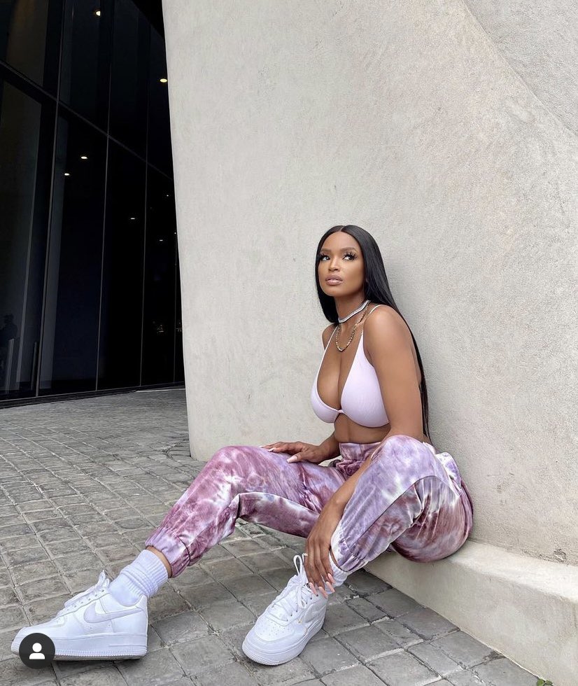 FlutterByLKG's tweet photo. The beautiful @AyandaThabethe_ rocking our Yankie lash. We appreciate you ❤️
#FlutterQueen
#FlutterByLKG https://t.co/H8rhH0s8A6