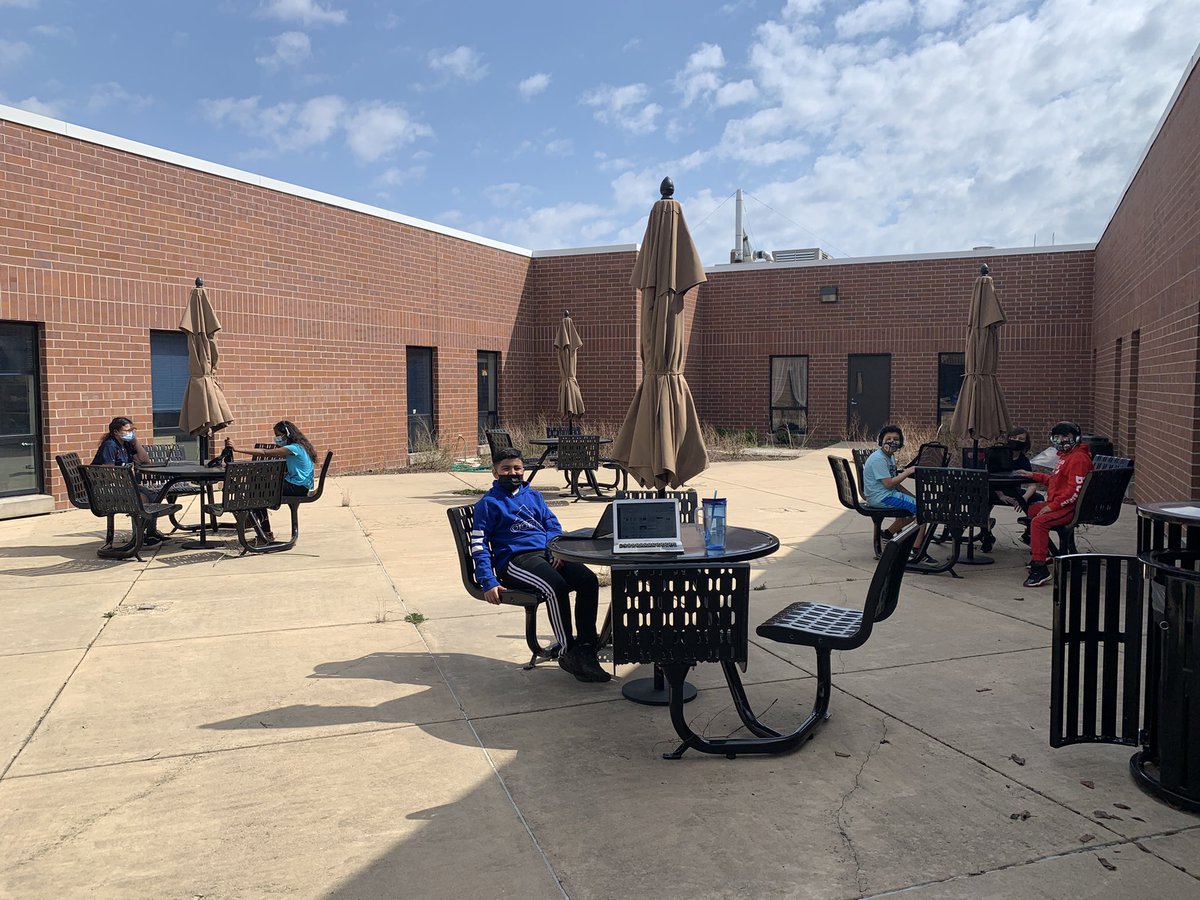 Miss Madej tweet media