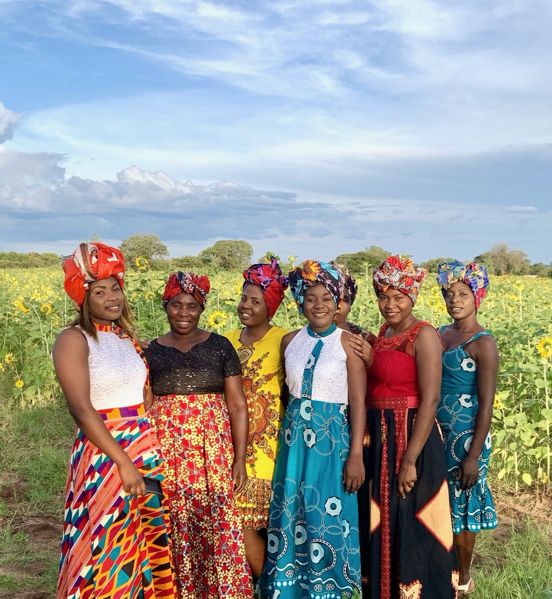 The Zambezi Queens of Chitenge Cheer 💛✨ Proud to stand out in the patterns of Zambia and to shine brighter than the greatest of sunflower fields, this is our way 💖💖
<a href="/RoyalChundu/">Royal Chundu</a> 
#scatterjoy #shinebright
#zambezijoysociety #zambia 
#makersmovement <a href="/RelaisChateaux/">Relais & Châteaux</a>