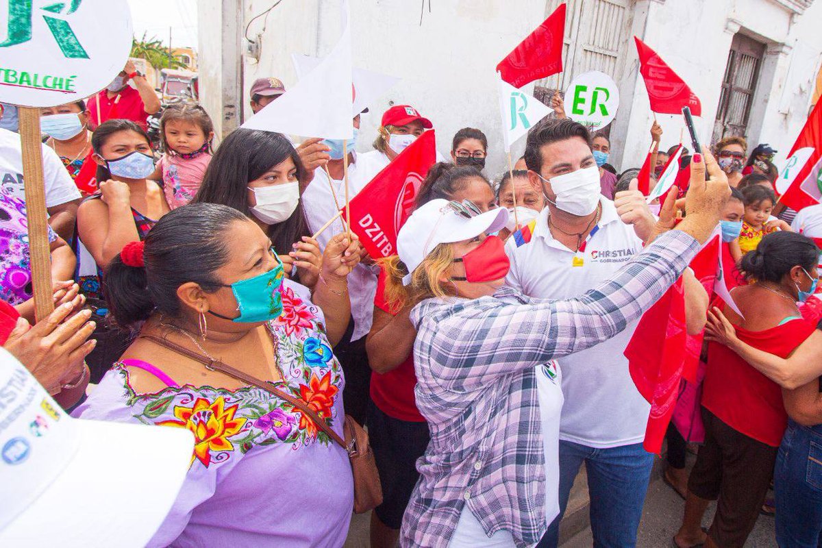 ChrisCastroB's tweet photo. #Dzitbalché está más que puesto para defender todo lo que ellas y ellos construyeron. Nosotros estuvimos junto a ustedes cuando lograron ser municipio, no somos vendedores de humo, y por eso vamos a luchar en equipo, para fortalecer su economía desde el primer día de mi gobierno. https://t.co/1tEFlMkNly