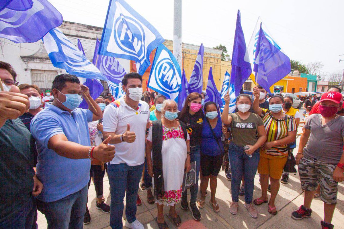 ChrisCastroB's tweet photo. #Dzitbalché está más que puesto para defender todo lo que ellas y ellos construyeron. Nosotros estuvimos junto a ustedes cuando lograron ser municipio, no somos vendedores de humo, y por eso vamos a luchar en equipo, para fortalecer su economía desde el primer día de mi gobierno. https://t.co/1tEFlMkNly