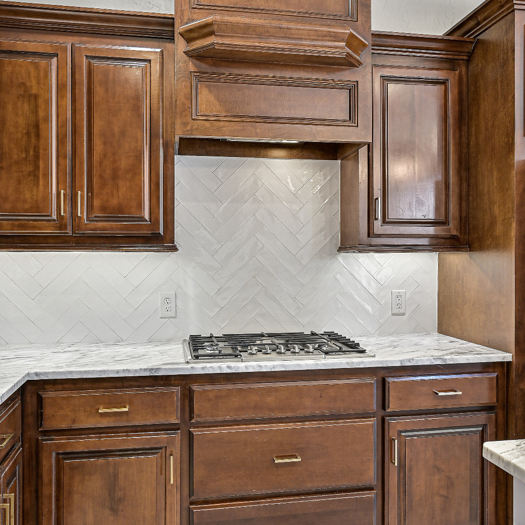 hōm kitchen + bath tweet media