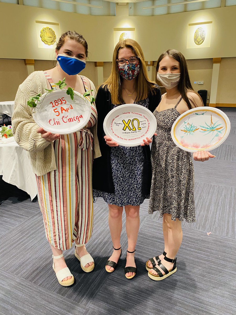 IndianaStateADP's tweet photo. State for ADP had a great time our Dinner Party last night, inspired by Judy Chicago.

We were able to partner with ISU’s Gender Studies Department. Special thanks to Dr. Fairbanks for presenting! @GenderState 

#ISUADP https://t.co/WcmlG7BZrn