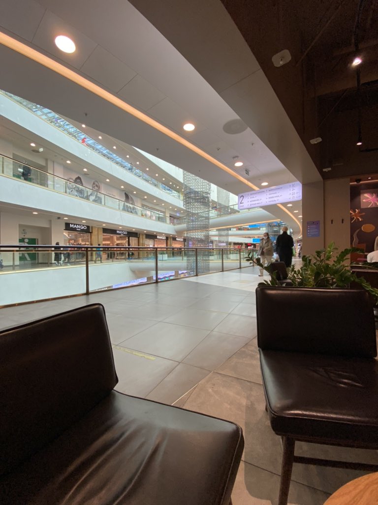 oeldamon's tweet image. влюбилась в Питер....