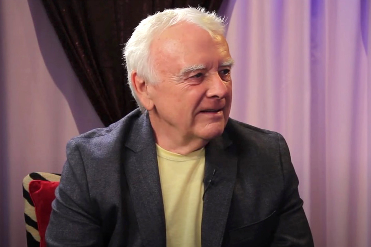 Mark Elliot, the epic voice behind Disney movie trailers, dead at 81