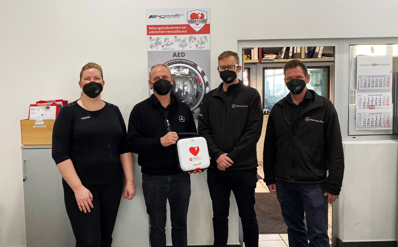Die Heinz Hammer Vertragswerkstatt in Berlin ist nun Besitzer eines LIFEPAK® CR2 AED und somit für den Herznotfall bestens gerüstet.

#ECAR #emobilität #emobility #autohaus #autowerkstatt #mercedesbenz #berlin #herzsicher #heartsafe #lifepak