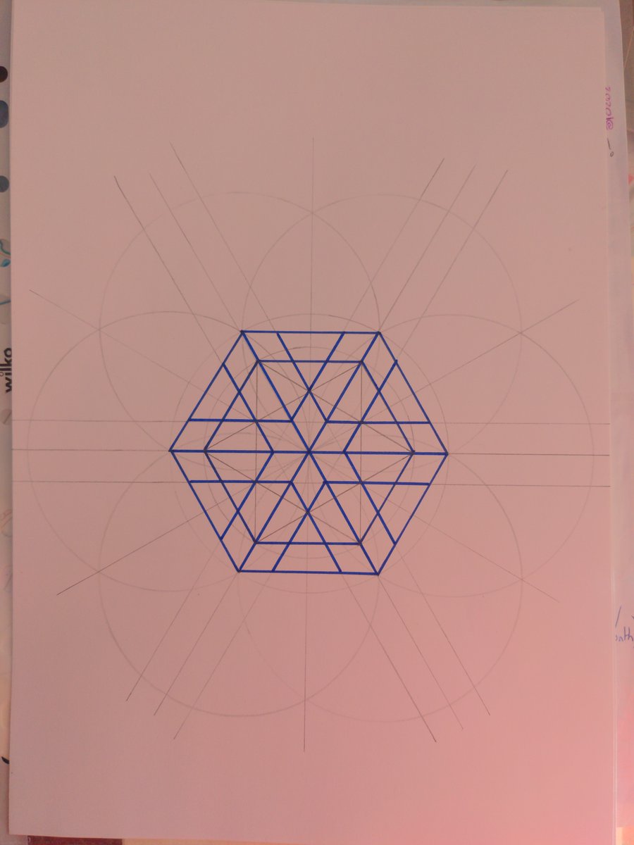 10 minutes from beginner level to draw this under the expert guidance of <a href="/samira_mian/">Samira Mian Islamic Geometry</a>. Look forward to taking this back to my classroom #islamicart #geometry #ATM2021