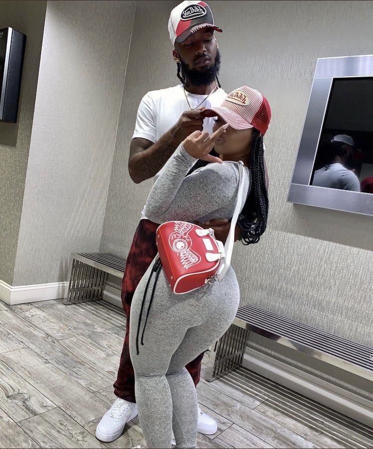 FREAKS IN THEIR BAG 💰💰 💰 tweet media