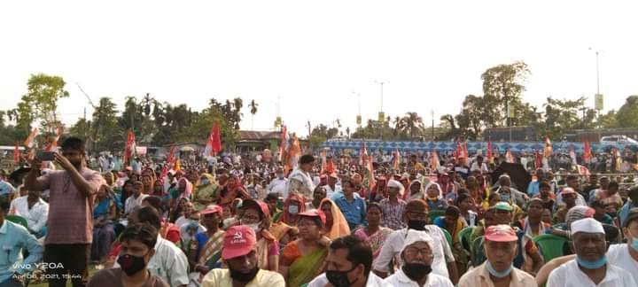 AdhirRChowdhury's tweet photo. আজ আলিপুরদুয়ারে জোট প্রার্থীদের সমর্থনে এক জনসভায় https://t.co/gk9I1dQU2g