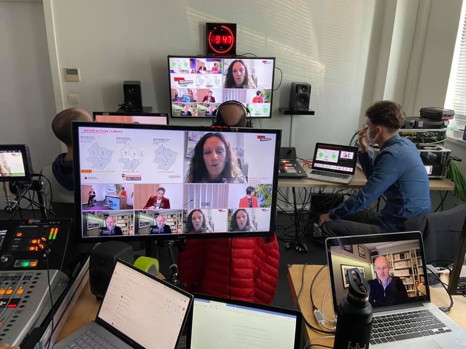 ViaStoria's tweet image. Un grand bravo à la team Event de Big Family et à la Société Générale Grand Est pour la réalisation de cette belle convention manager version digitale🧑‍💻

- 250 managers connectés
- 7 duplex en visio
- 2h30 de live

📷 Big Family

#live #eventdigital