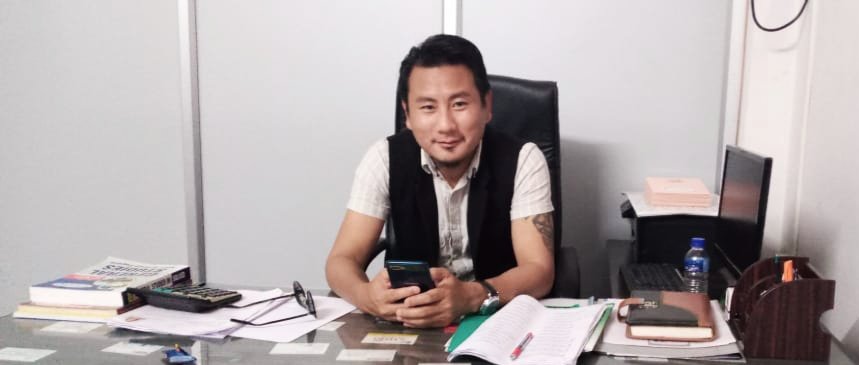 KughatoN's tweet photo. It is always good to be in a chair just to Serve people and nothing else. https://t.co/hz4nbkwZuq