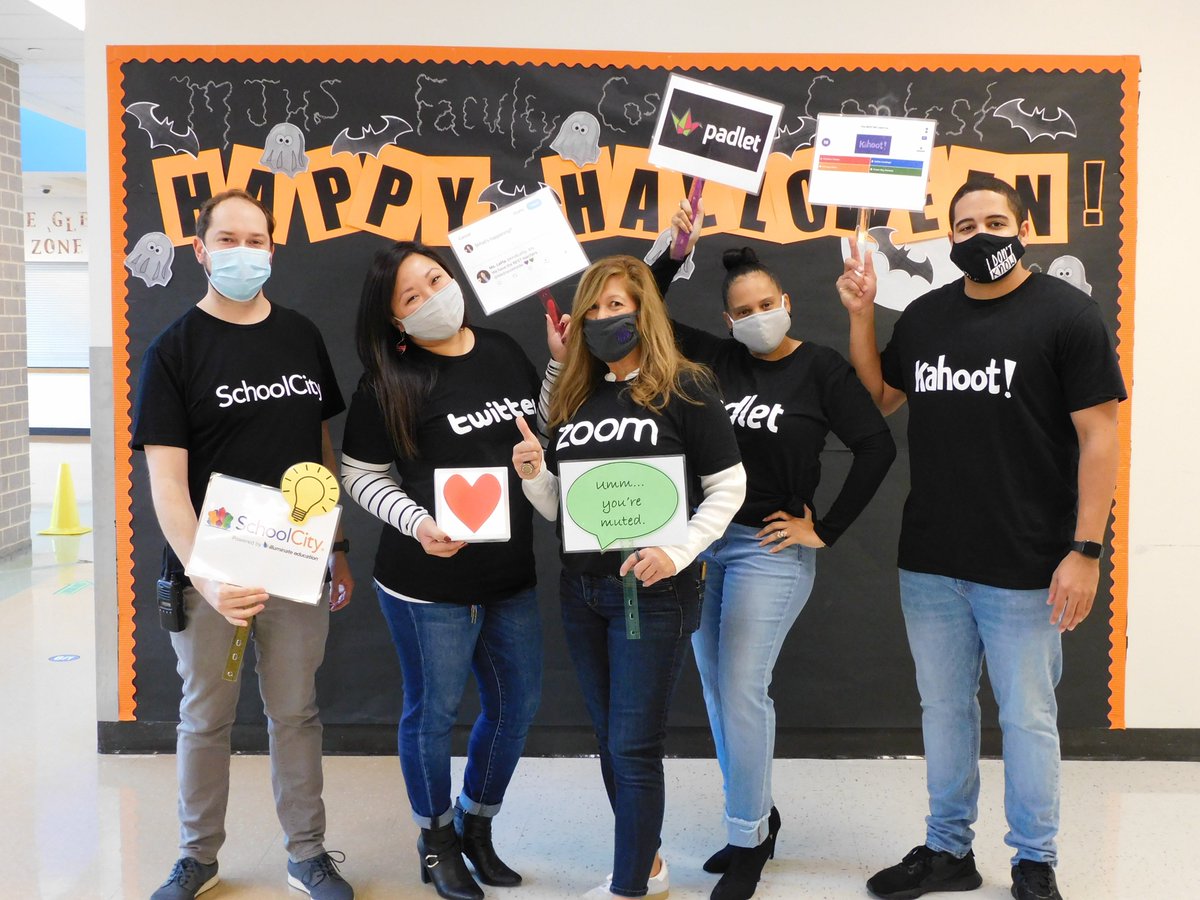 MedranoJrHigh's tweet photo. Simply the best! Happy Assistant Principal's Week #MedranoMiddle APs. We appreciate your hard work and dedication to our students and staff. Thank you for all you do! 🦅🥇 https://t.co/ET2eCdQ3fb