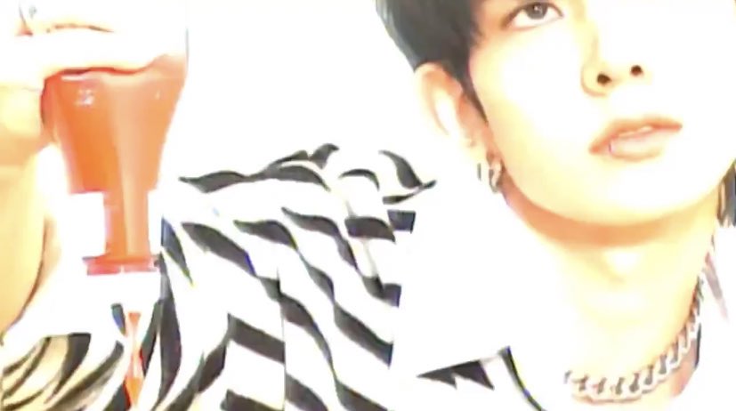 heeheeland's tweet photo. ㅠㅠ https://t.co/uhPzqRJtJF
