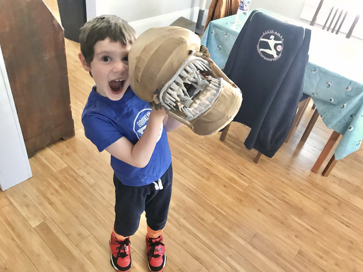 AlienDay426's tweet photo. I wonder, will he even be scared of the creature once he sees the films? 😂
He’s certainly my kid 😍
#AlienDay is 20 days away!
#alien #alienday426 #myholiday #xenomorph #geekkid #horror #scifi #both #filmtwitter #cardboard #crafting https://t.co/3s6vzWDeD7