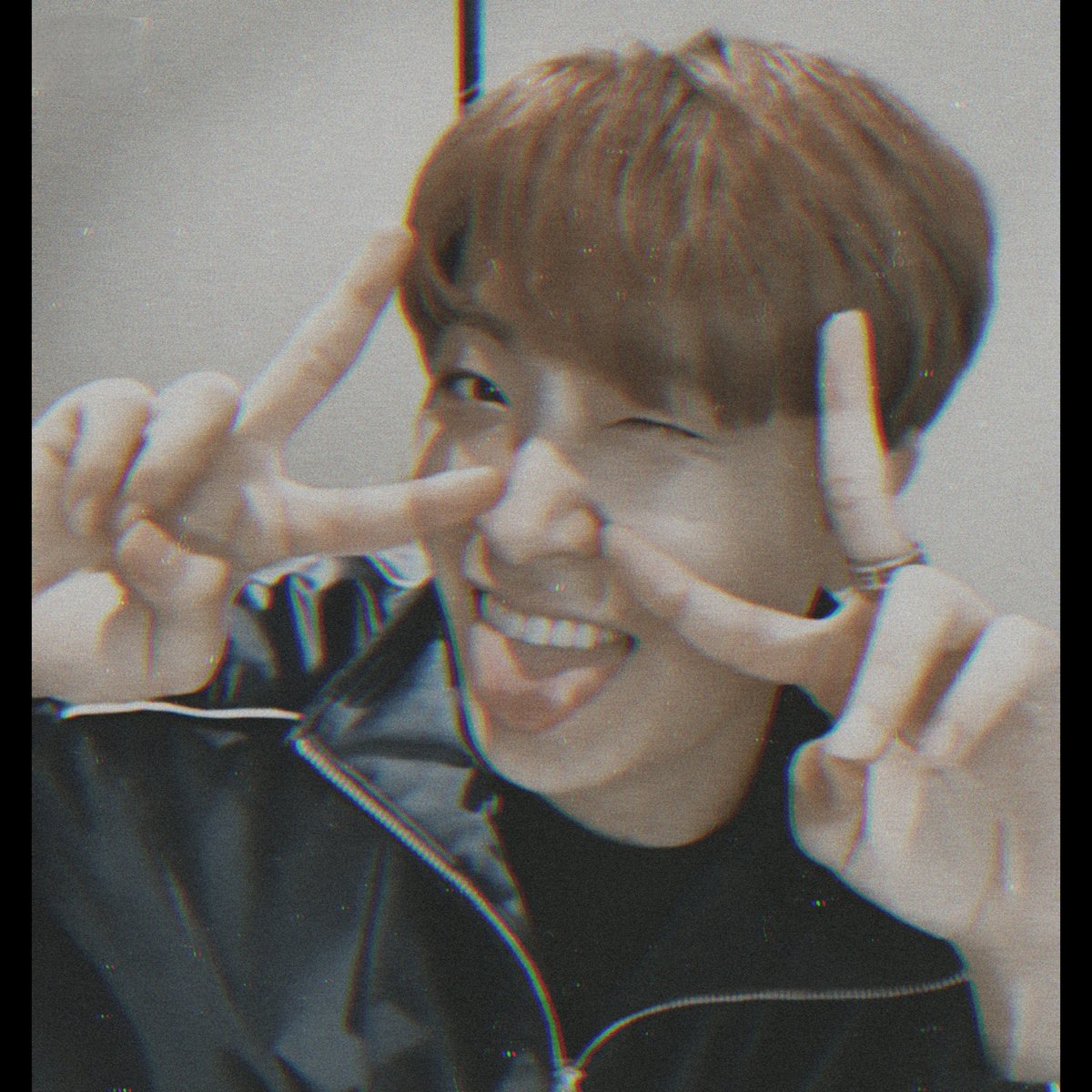ops_jaejae's tweet photo. Know that you are my last piece that completes me 🌙

#igot7selcaday #ahgaseselcaday @GOT7Official @GOTYJ_Ars_Vita https://t.co/ndtegeulY0