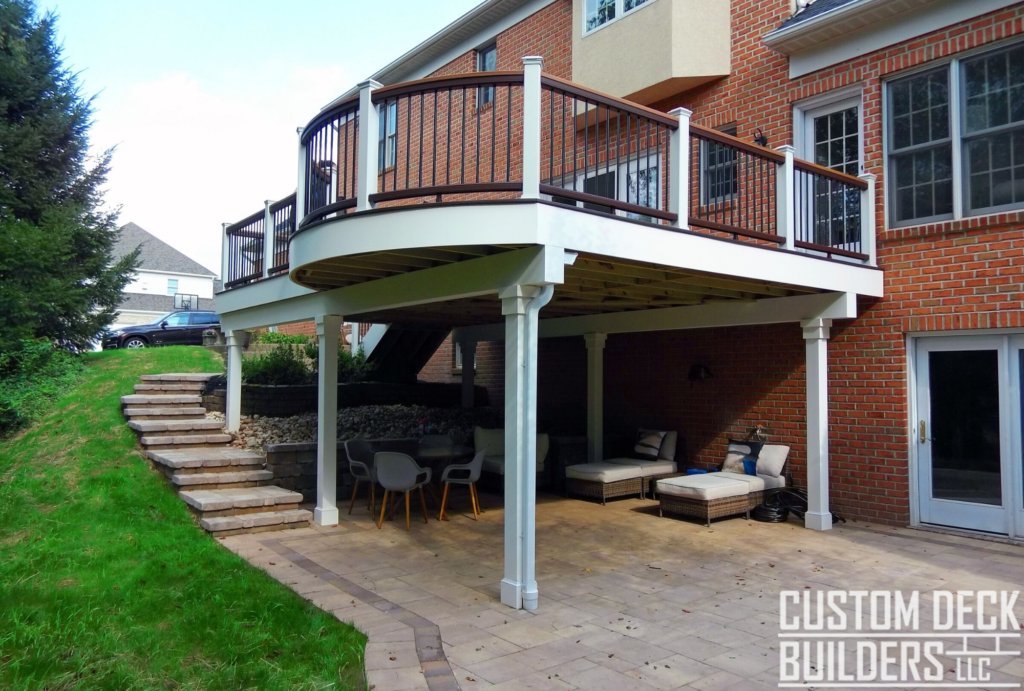 Unsure on how to choose a #deck #contractor that’s right for you and your #home? Check out our top 3 tips for selecting a deck contractor to help you make the best decision: bit.ly/3moRGtn #Decking #Baltimore #BaltimoreMD #BaltimoreCountyMD #Maryland