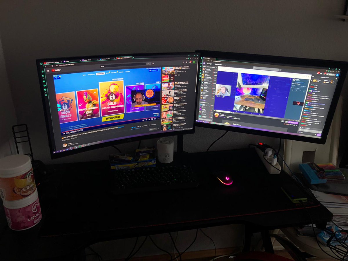 Otayfnbr's tweet photo. @Ditrxx und @noahreyli @AmarCoDTV  Amar auf main und Ditrxx auf secend,because Amar ist cooler <3 <3 Die Tastatur hat einiges erledigen müssen https://t.co/rcnDQJXos7