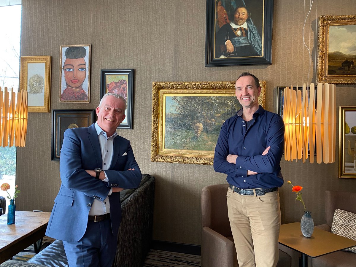 Erik de Wit, General Manager Bilderberg Parkhotel Rotterdam benadrukt de relatie als ‘partners door dik en dun’. “Juist nu hebben we elkaar hard nodig en het is fijn, ook al is het meestal op afstand, om elkaar te zien en vooruit te kijken naar de komende maanden en 2022”.