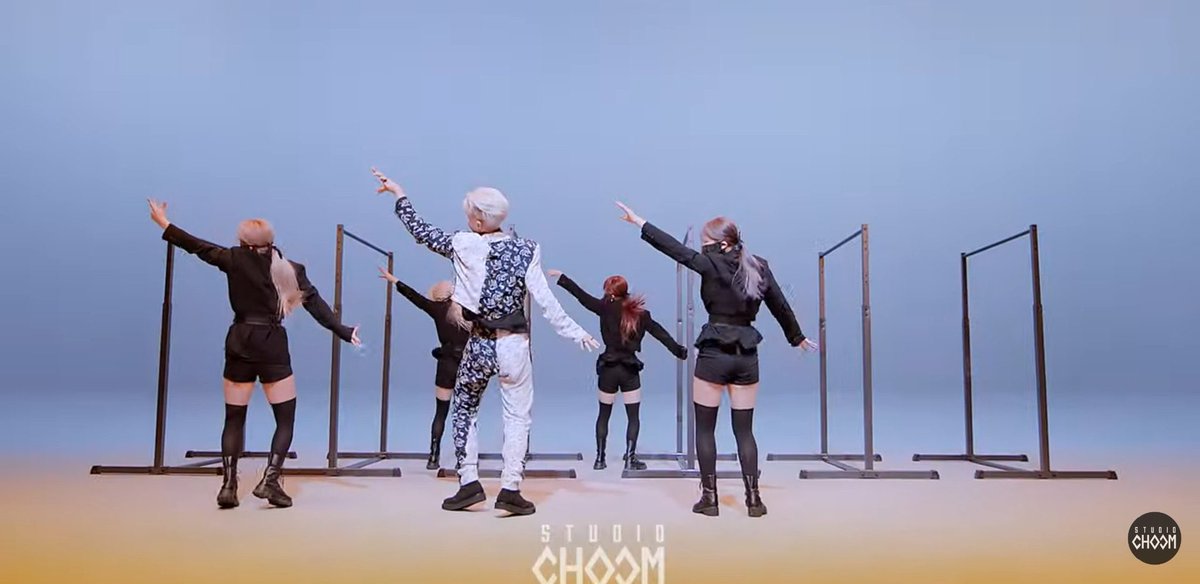 Biu_intoHoshi's tweet photo. #BEORIGINAL_호시
퍼포먼스 다 강렬한데?
@M2MPD https://t.co/HUEIl8g37t
