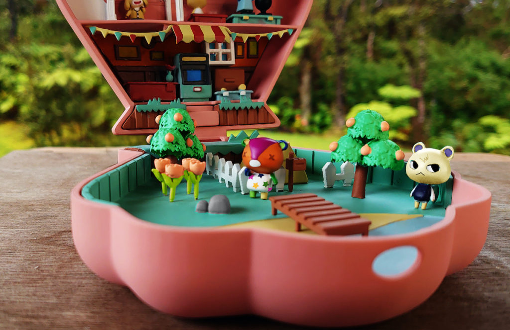 TaiSpice_'s tweet photo. SCREW BUILD A BEAR.

ANIMAL CROSSING POLLY POCKETS?!?! 

YES PLEASEEE! https://t.co/8gycfMbiSG