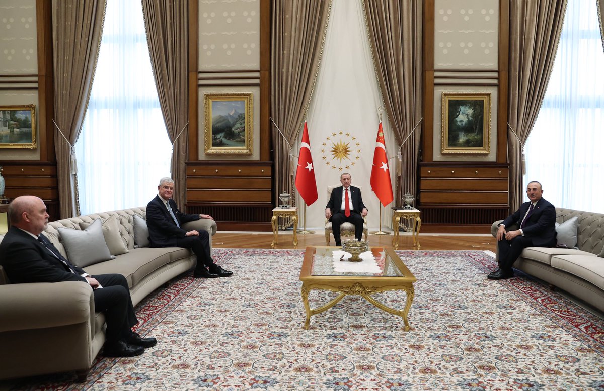 Cumhurbaşkanı <a href="/RTErdogan/">Recep Tayyip Erdoğan</a>, Birleşmiş Milletler Genel Kurul Başkanı Volkan Bozkır’ı Cumhurbaşkanlığı Külliyesinde kabul etti.