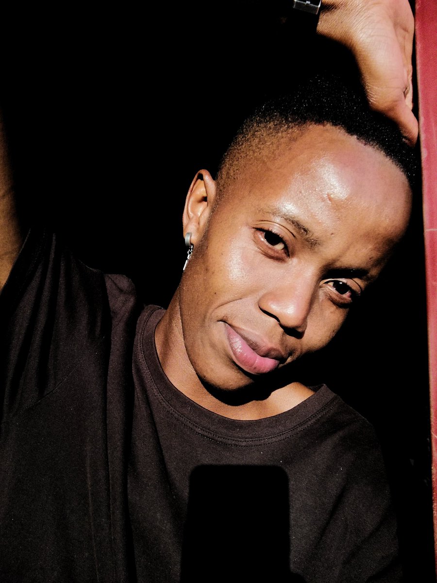 Pxel_SA's tweet photo. Thapelo
#NewProfilePic #BlackTwitter #BlackLivesMatter #followme #pic #SingleFlames #mzansiteens #Mzansihotties #follow4follow #Smile #RT #PleaseRT #SouthAfrica #Trending https://t.co/XTwbJo4vKo