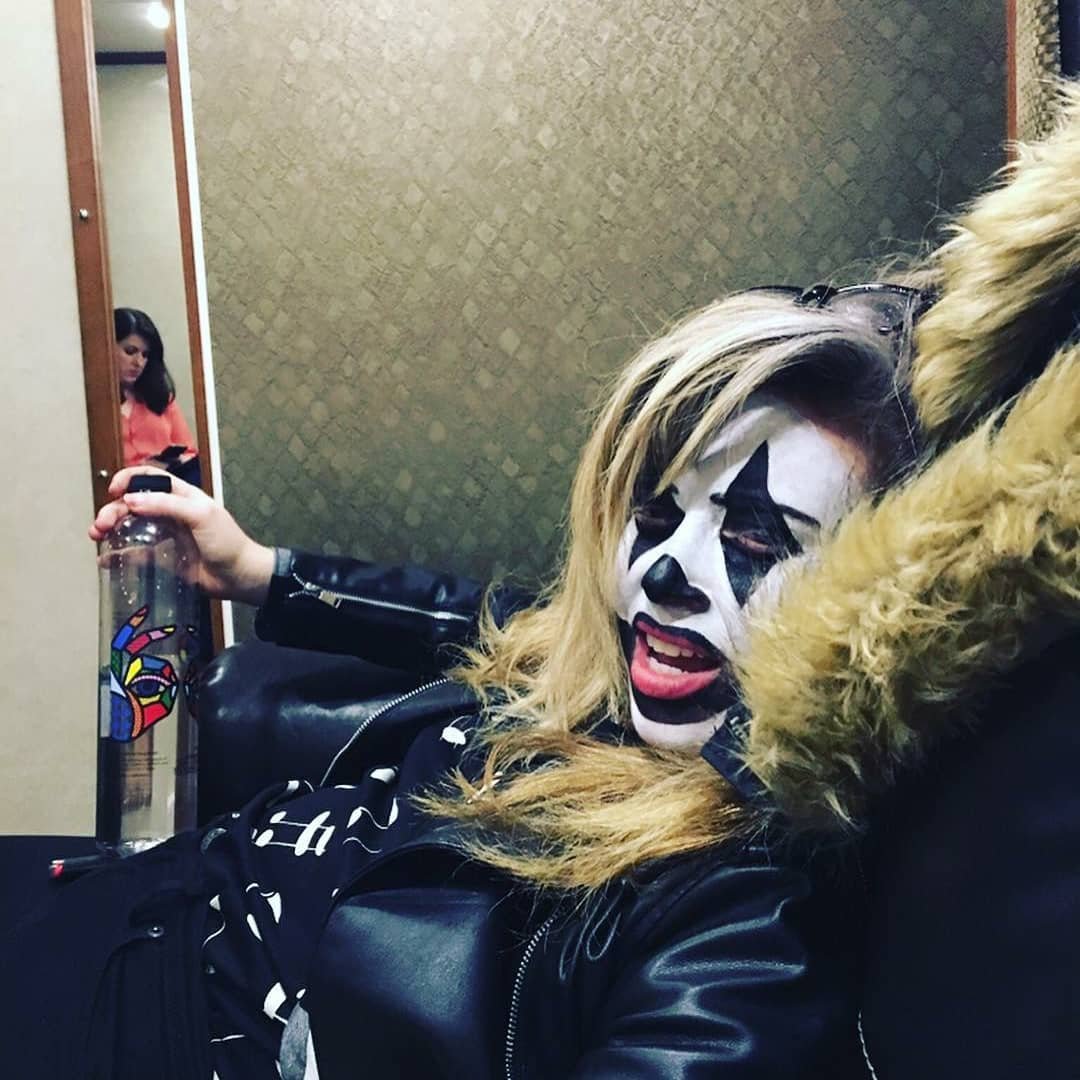The partey just never stops. Happy Birthday Natasha Lyonne!!! 