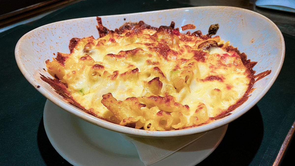 The Mac Daddy steals the show once again 🧀🤤⁠
⁠
"The mac and cheese lives up to the hype. Generally speaking, to proclaim you have the best of "x" is oftentimes just high talk, but I will admit it was pretty dang good.” – Gaciel A. via <a href="/YelpKC/">Yelp KC</a>.