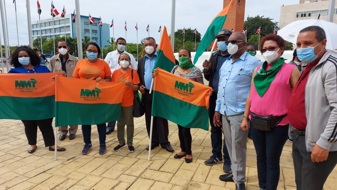 La Coalición por la Vida y los Derechos de las Mujeres y  varias organizaciones sociales llamamos a las/os  congresistas a cumplir su rol y proteger la vida y salud de las niñas y mujeres, incorporando las #3Causales en el Código Penal. 

#AlianzaCristianaRD