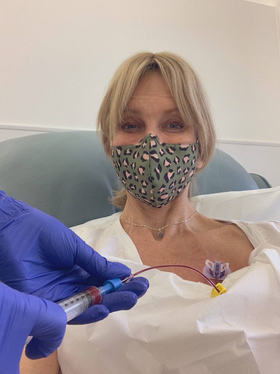 SkyJacquie's tweet photo. Today was health appointments all over the place. 1st Oxygen therapy - ‘during’ & ‘after’ - hours later indentations are still impressive 👌😳#O2 #alternativetherapy Then the usual - blood tests in oncology 💉 think I’m good ..... for now 💪🏻🤞🍀 #itsafulltimejob #breastcancer https://t.co/7iZ58abdhg