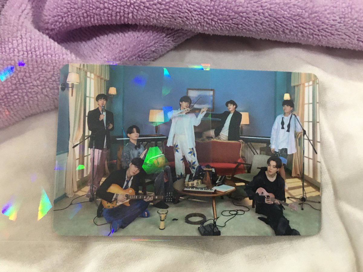 0ommax's tweet photo. ประทับใจการห่อมากค่ะ~ เซฟการ์ดดีมาก ใส่กล่องพัสดุ ดามกระดาษจั่วปังหน้าหลัง ห่อบับเบิ้ล 2 ชั้น ฟตกใส่ซองแก้วโฮโลแกรม แล้วคือสภาพการ์ดดีมาก 🤟🏻😭💕

#chubbymoreview @chubby_more https://t.co/PYThQTp12W