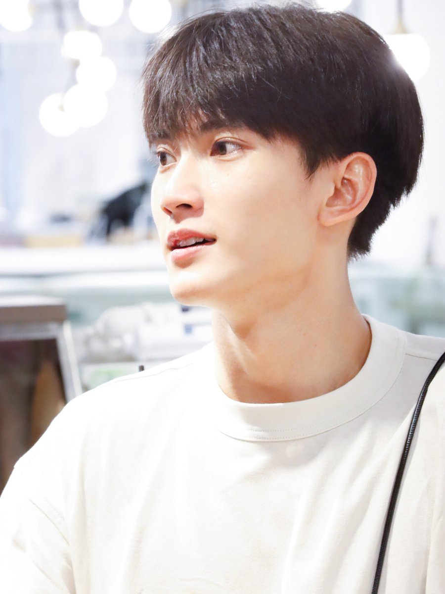 TingParPai's tweet photo. เฟริสท์ ฉลองรัฐ @firstfh5 แวะมาแสดงความยินดีในวันเกิดจา พชร @jaestsx
📍ทั้งสองกำลังจะมีผลงาน #CloseFriendโคตรแฟน มินิซีรีส์สุดแหวกแนวระหว่างคนกับแมว ประกอบเพลง เป็นได้แค่เพื่อน โดยคอปเตอร์
เพลงเต็ม https://t.co/js47yiR2PO
#JaFirstxTeaserClosefriend https://t.co/1xhTrp9GIb https://t.co/QjkOw11yta