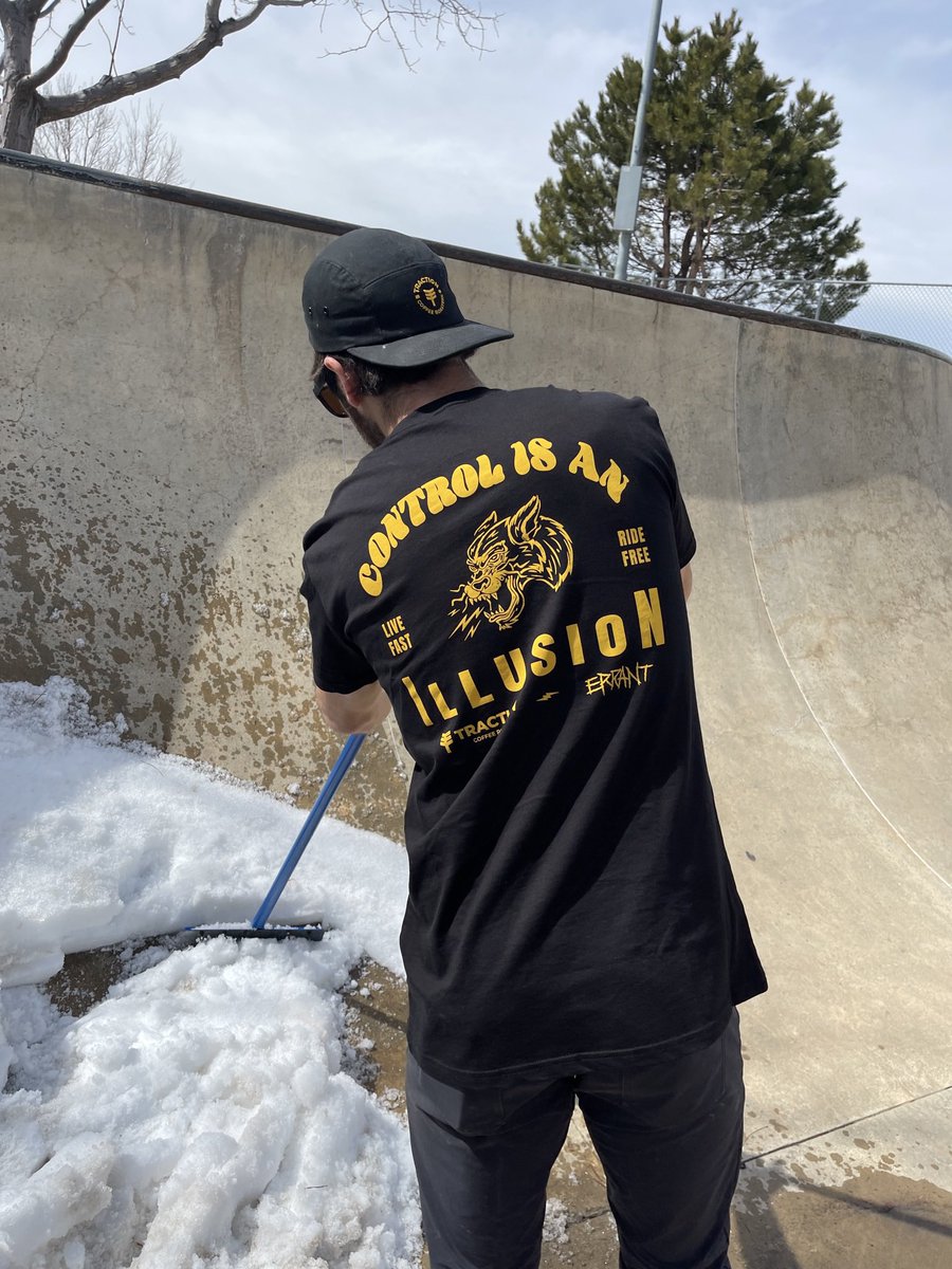 Errant x <a href="/TractionCoffee/">𝙏𝙍𝘼𝘾𝙏𝙄𝙊𝙉 𝘾𝙊𝙁𝙁𝙀𝙀</a> limited edition t’s available now here —> traction.coffee/illusion-t/