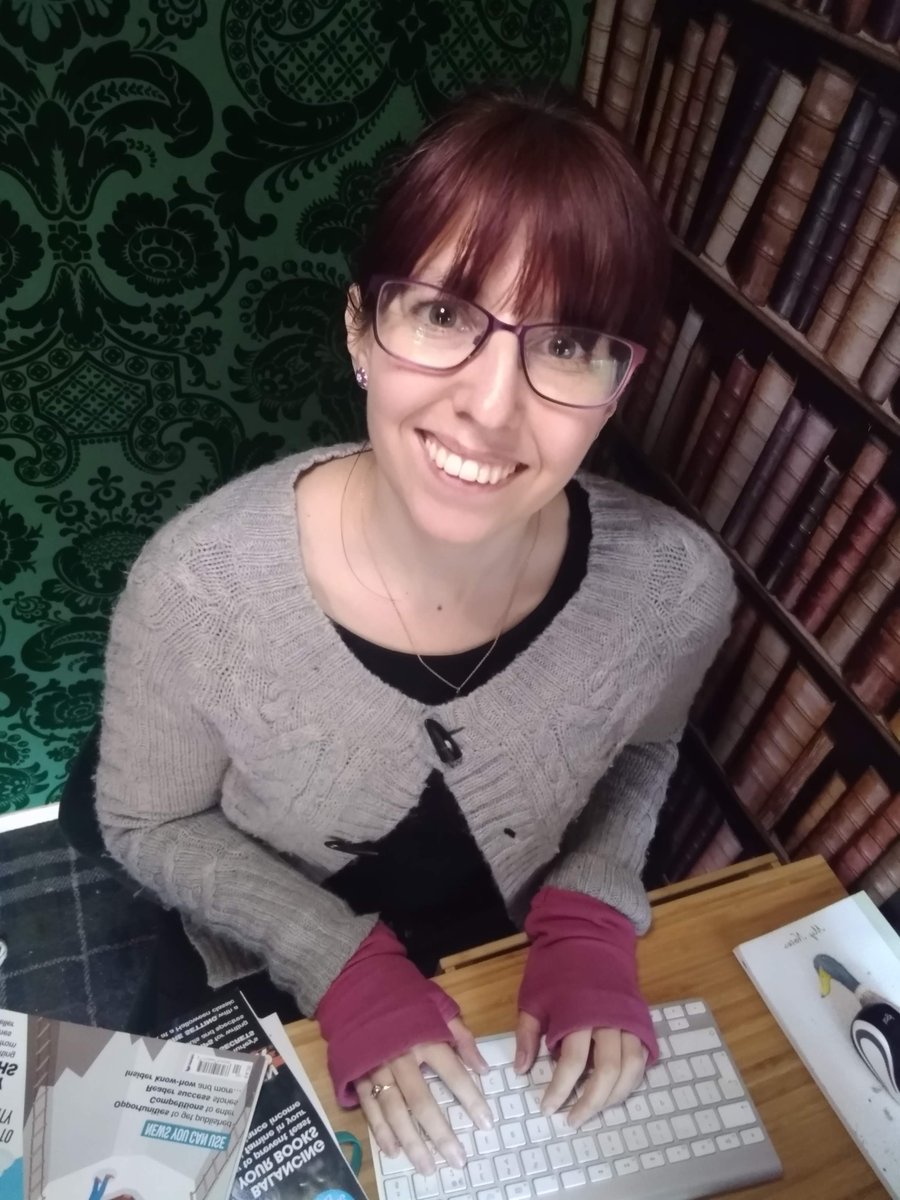 Cat_Lumb's tweet photo. Last year I left my job to commit to my #WritingDream!

Now I'm a #writer and #WritingCoach - #TheWriteCatalyst - and I help #writers reach their potential and make their own dreams come true!

Book a FREE 20m chat with me and let's #MakeItHappen
https://t.co/QL7xjq4yMc https://t.co/nLRqosNdoa