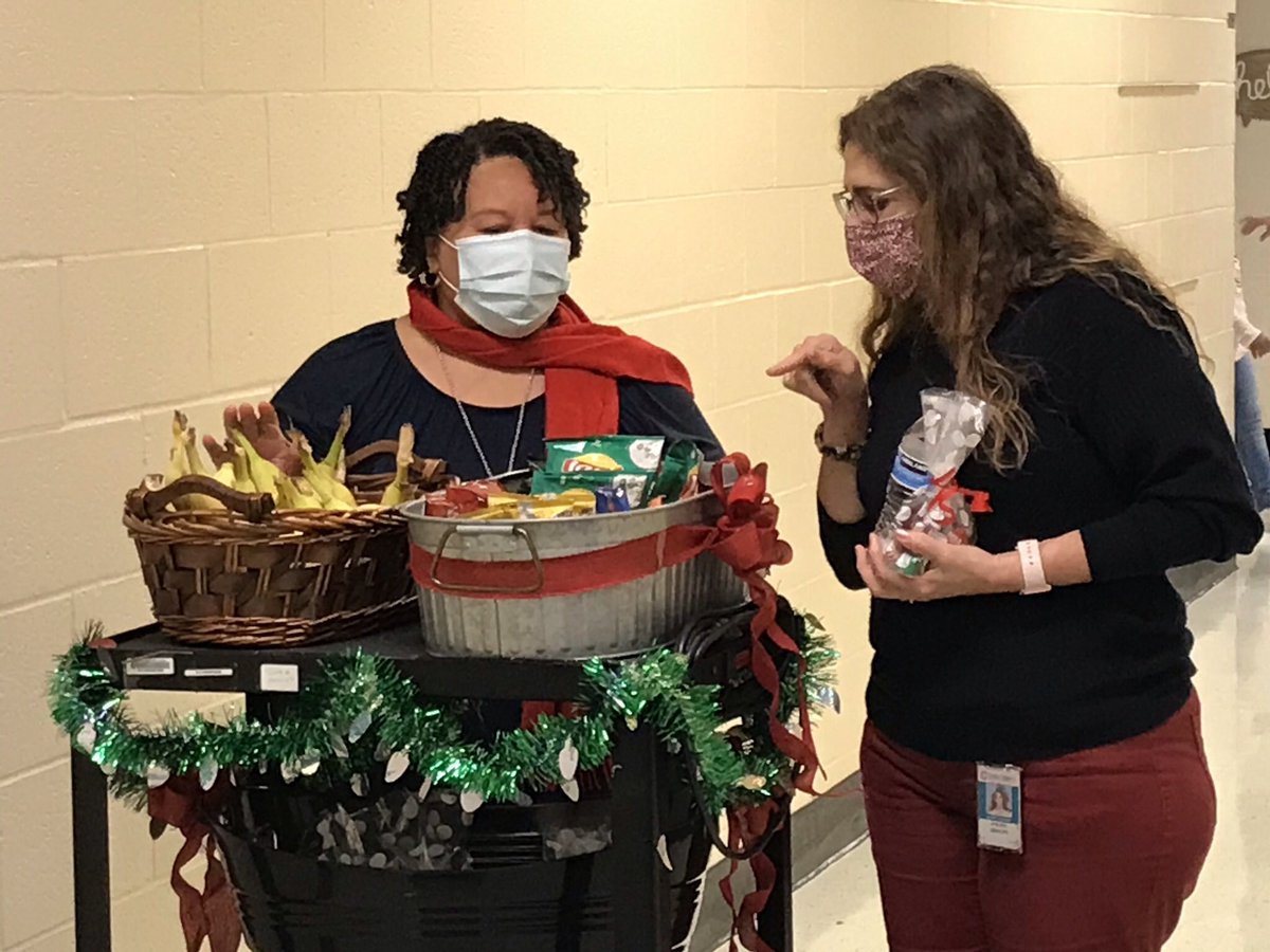We may be on Spring Break, but we want to take a moment to recognize our AMAZING Assistant Principals! Thank you <a href="/AP_ESchularick/">Erin Schularick</a>, <a href="/Cwugigi/">Craig Dills</a> and <a href="/LugeniaPurnell/">Lugenia Purnell</a> for all you do! #APWeek2021