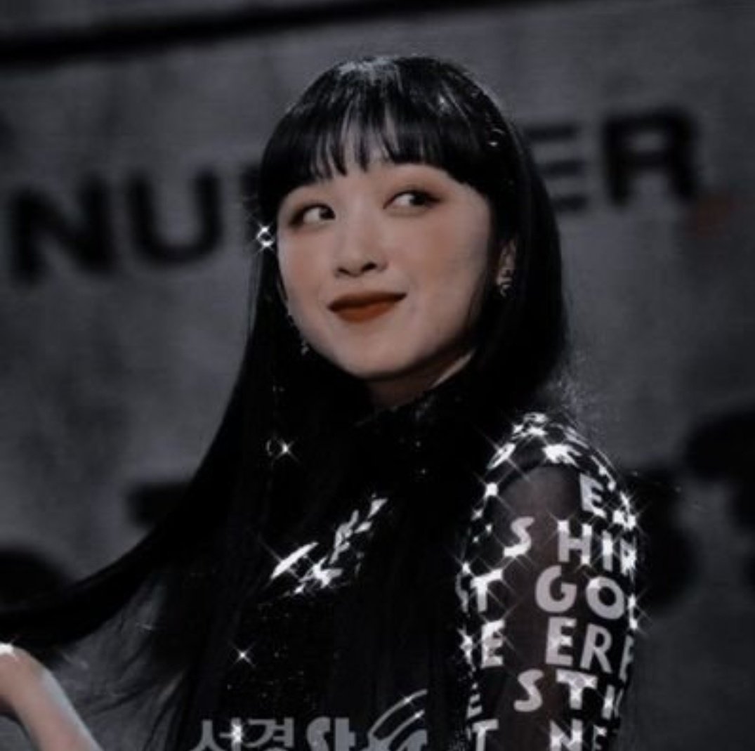 M⃨⃨r⃨⃨s⃨.⃨v⃨⃨e⃨⃨l⃨⃨l⃨⃨a⃨ tweet media