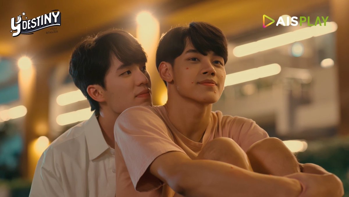 Love16133679's tweet photo. The cutest couple ever😍😍
Why we only get 2 episode😭😭
#YDestinyEP2
#AkeTue
#TueAke https://t.co/WryunAVXfm