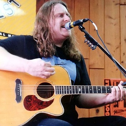 Happy birthday to Mr. Warren Haynes born April 6, 1960  in Asheville North Carolina 