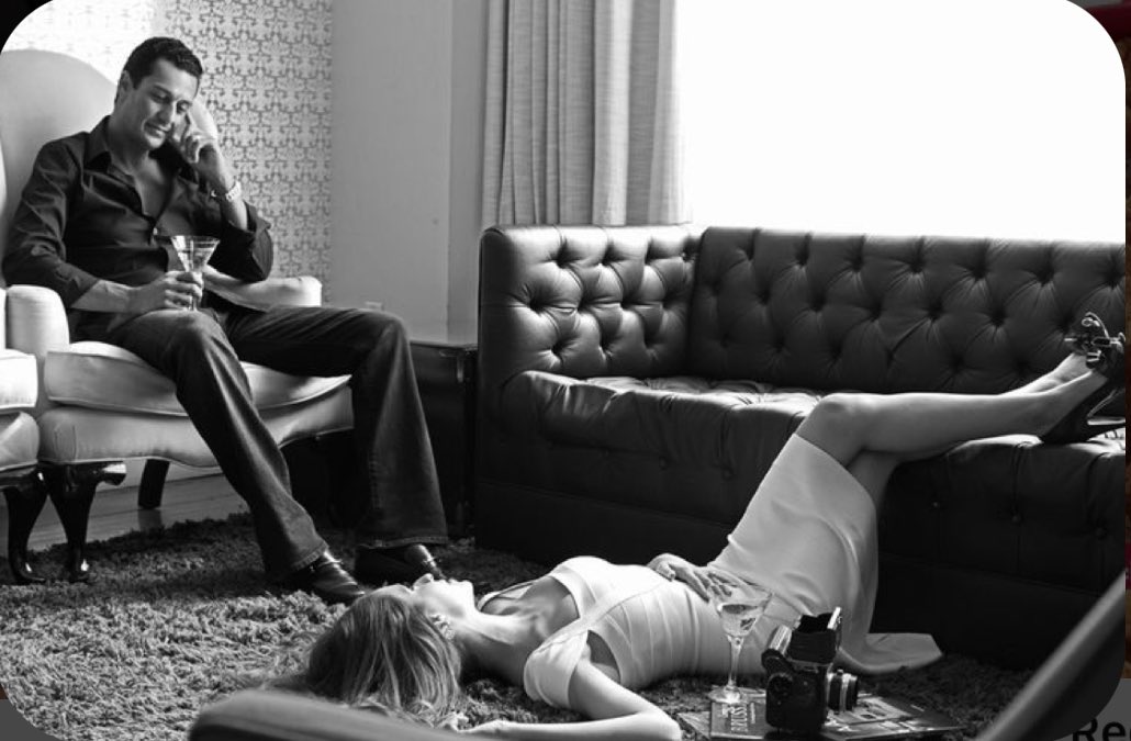 Evie Magazine tweet media