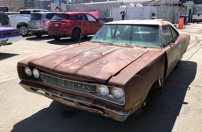 ClassicCarsSMG's tweet photo. This project car is worth the trouble because it’s a true post car w/ bucket seats, console, factory tach, and power steering. 😋
Visit our website: https://t.co/z4vdStLCzp
#classiccars
#ProjectCars
#1969Superbee
$12,500 https://t.co/ymjYLNnIXt